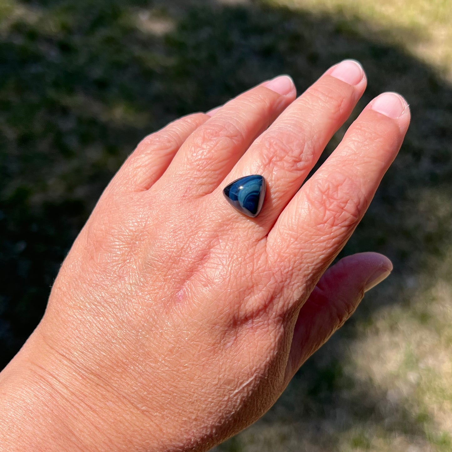 Copper Slag (blue), 8.83 cts.