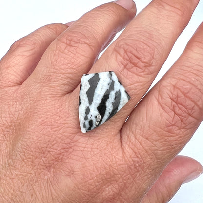 Zebra Marble Cabochon, 15.50 cts.